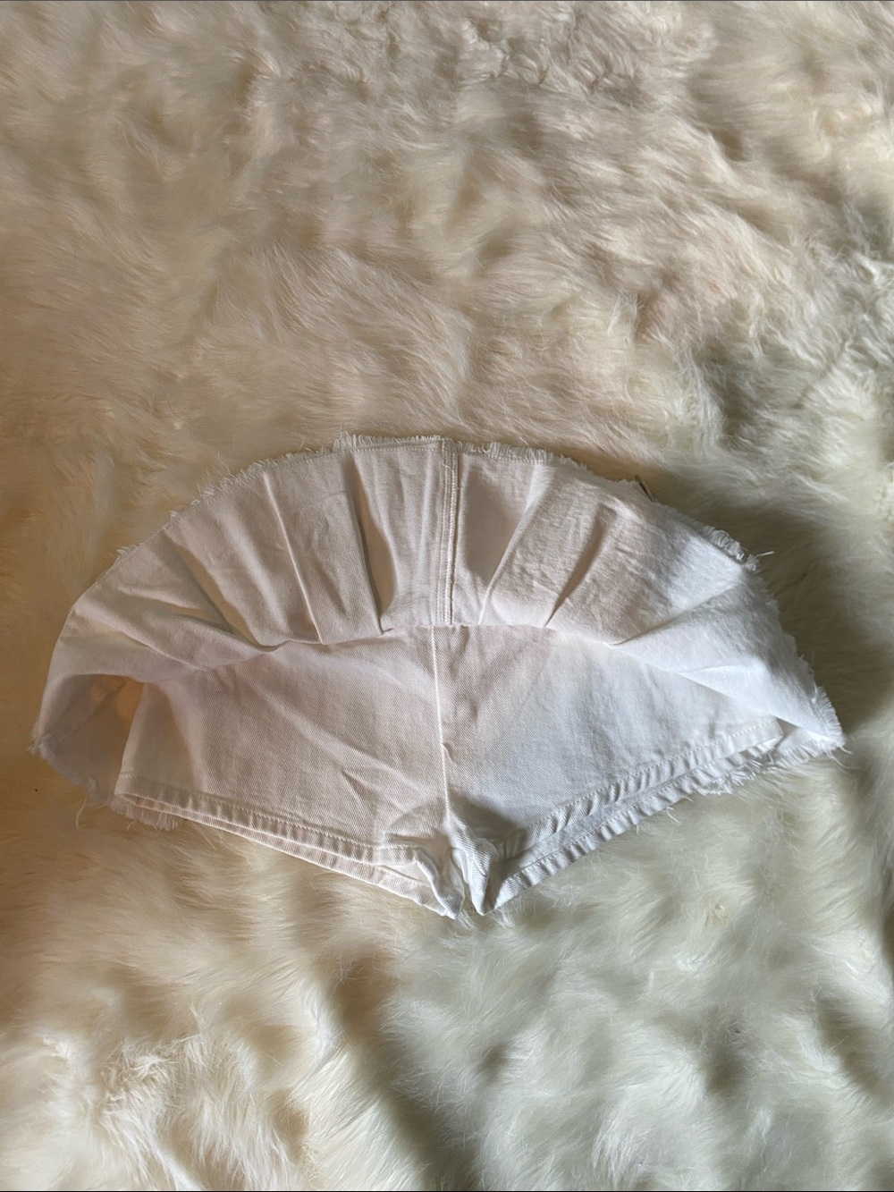 Edikted White Pleated Mini Skort with Frayed Hem - Picture 3 of 5
